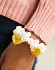 Amora Pearl Heart Stretch Bracelet – Ivory/Gold with glossy pearls and gold heart charms.