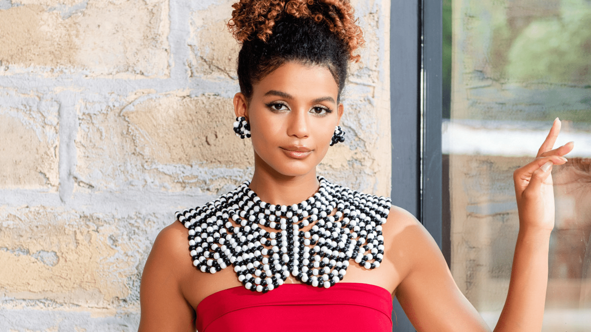 Darkora | Black Collection - Sassy Jones