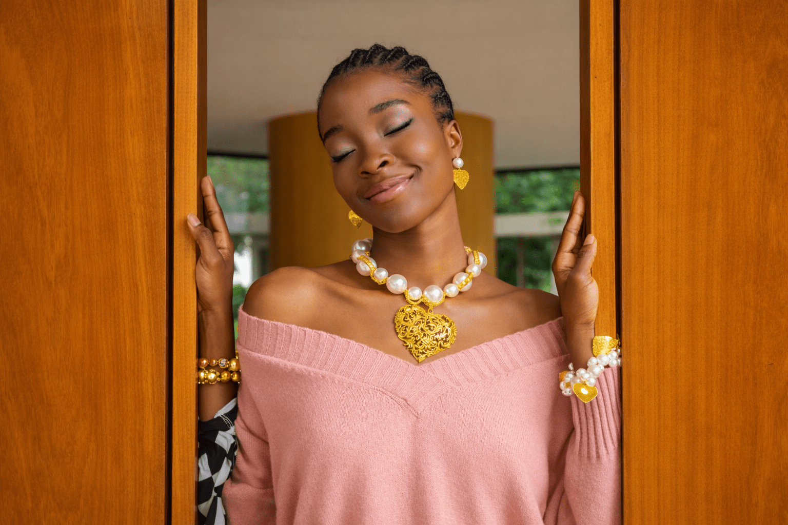 New Girl On The Block? Start Here - Sassy Jones