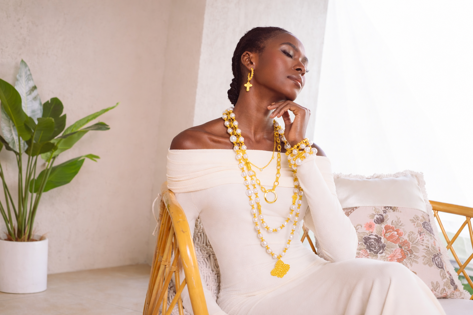 Serenivory | White Collection - Sassy Jones