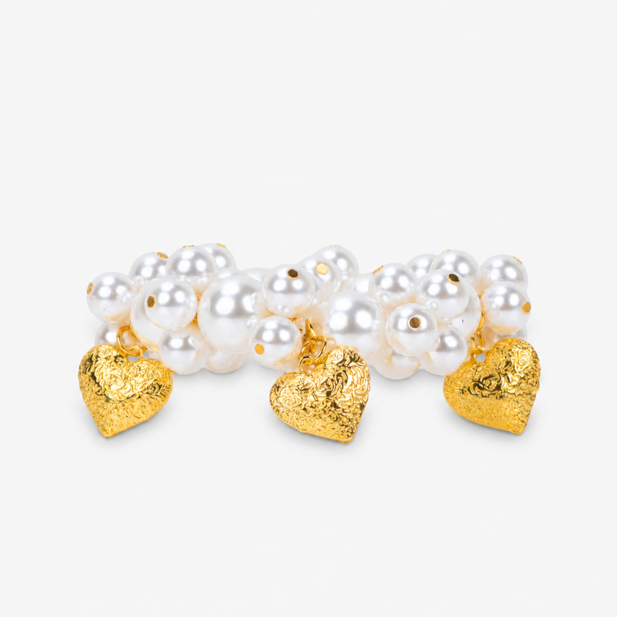 Amora Pearl Heart Stretch Bracelet – Ivory/Gold with glossy pearls and gold heart charms.