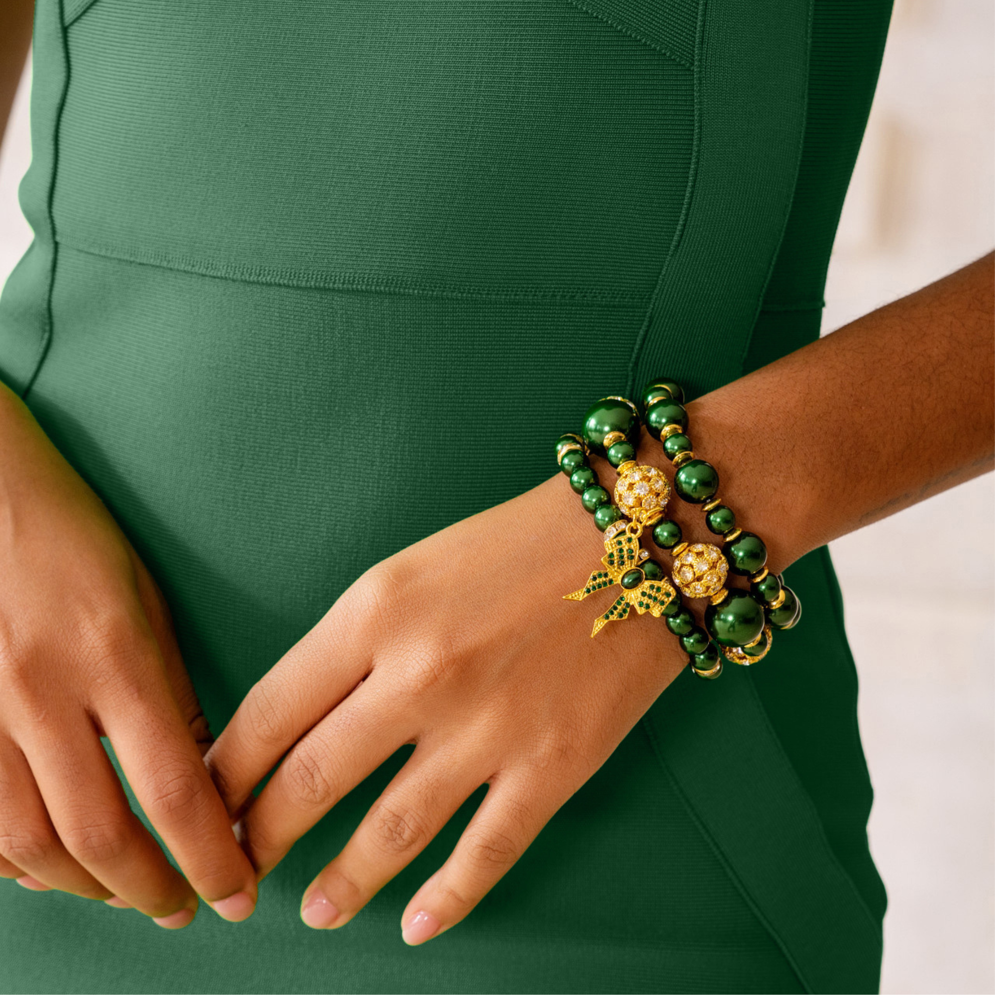 green jewelry, emerald jewelry, green gemstone jewelry, green gold jewelry, green statement jewelry, green fashion jewelry, green pearl jewelry, green crystal jewelry, green beaded jewelry, green holiday jewelry, wedding jewelry, green wedding, green inspo