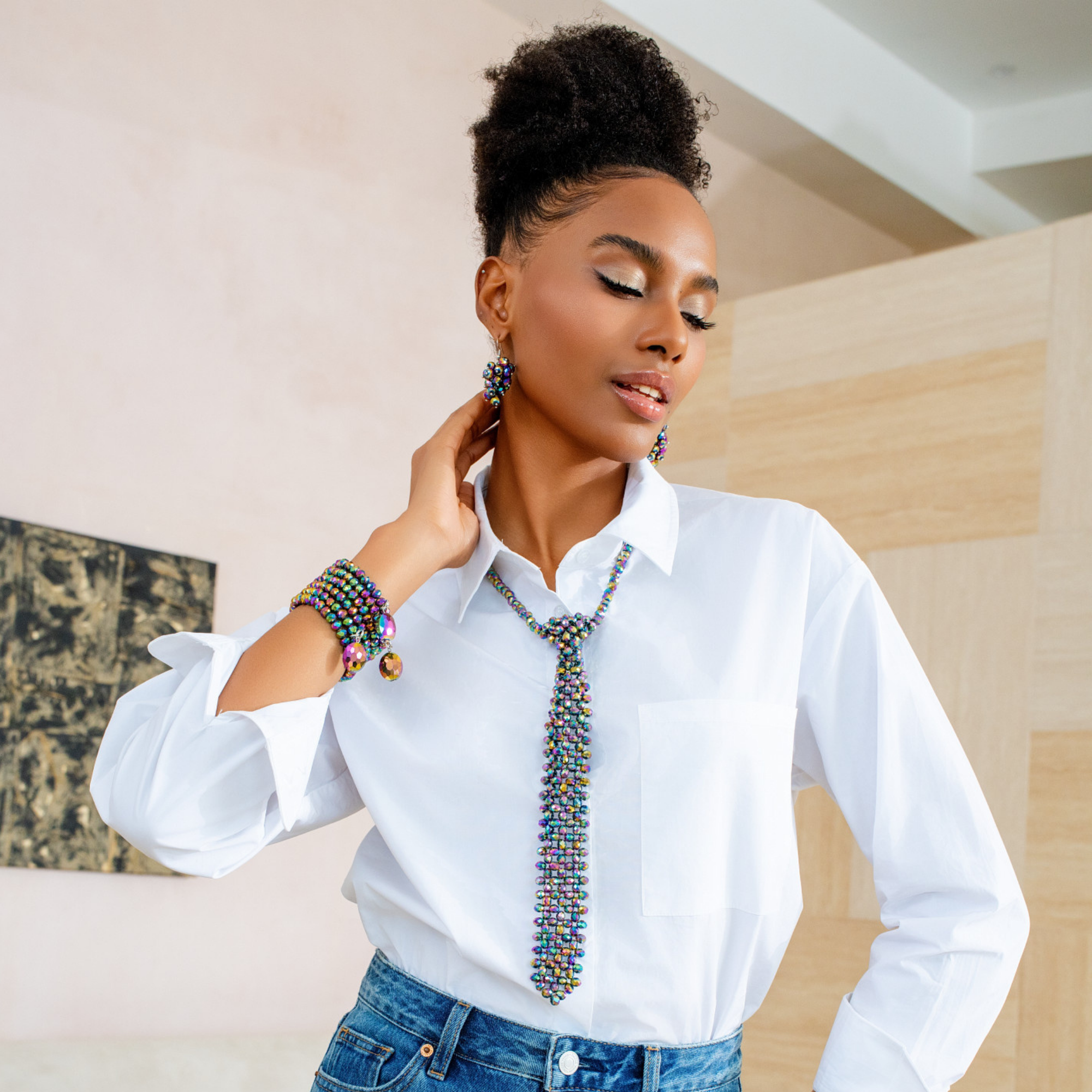 women’s fashion necktie, women’s necktie necklace, statement necktie for women, fashion necktie jewelry, women’s statement necklace tie, modern women’s necktie, women’s luxury necktie, necktie style necklace women, bold women’s accessories, designer-inspired necktie women