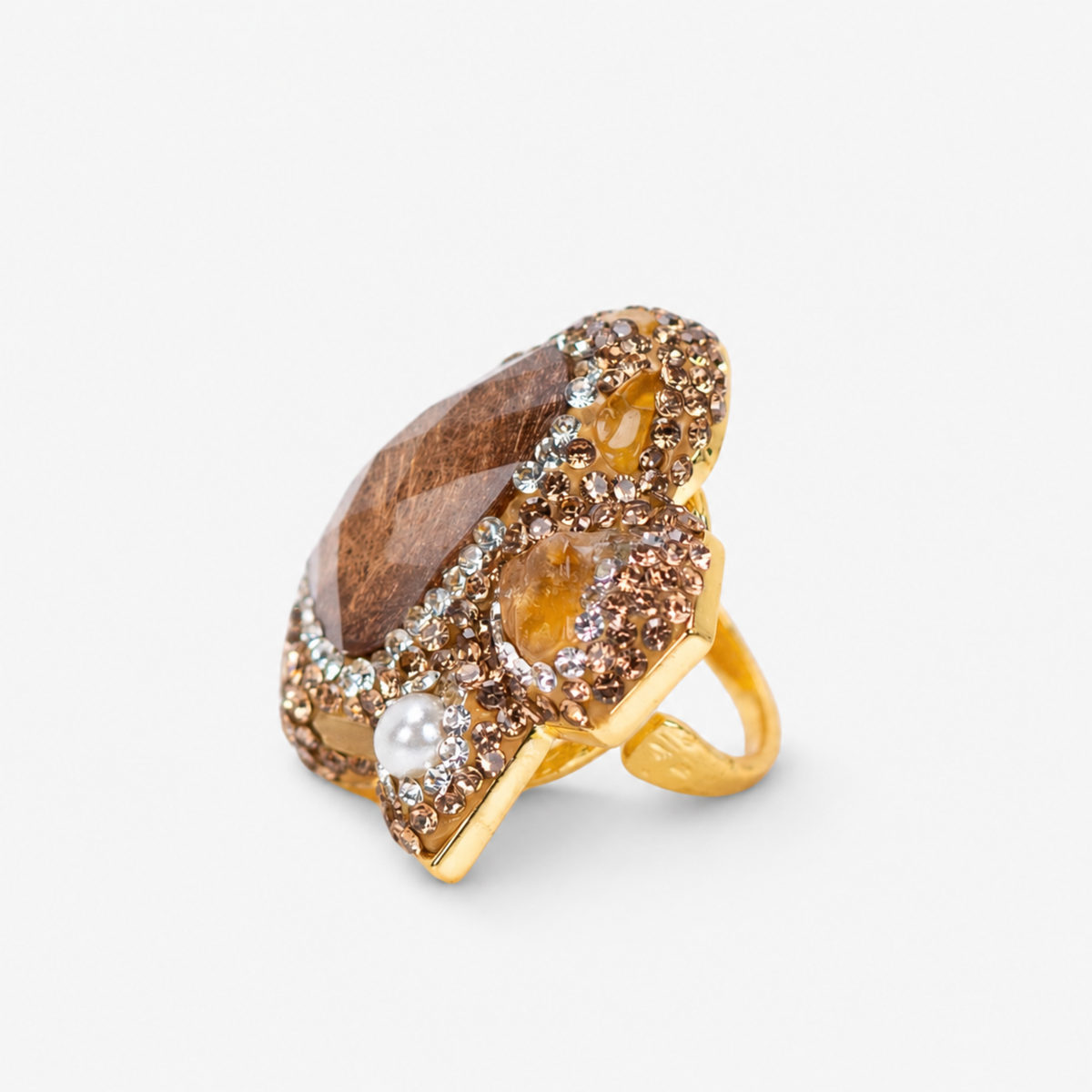 Cognac statement ring featuring warm brown stones, a pearl accent and sparkling crystal detailing.