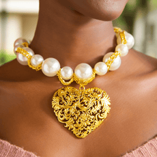 Amora Chunky Pearl Heart Chain – Ivory/Gold necklace with oversized pearls and gold heart pendant.