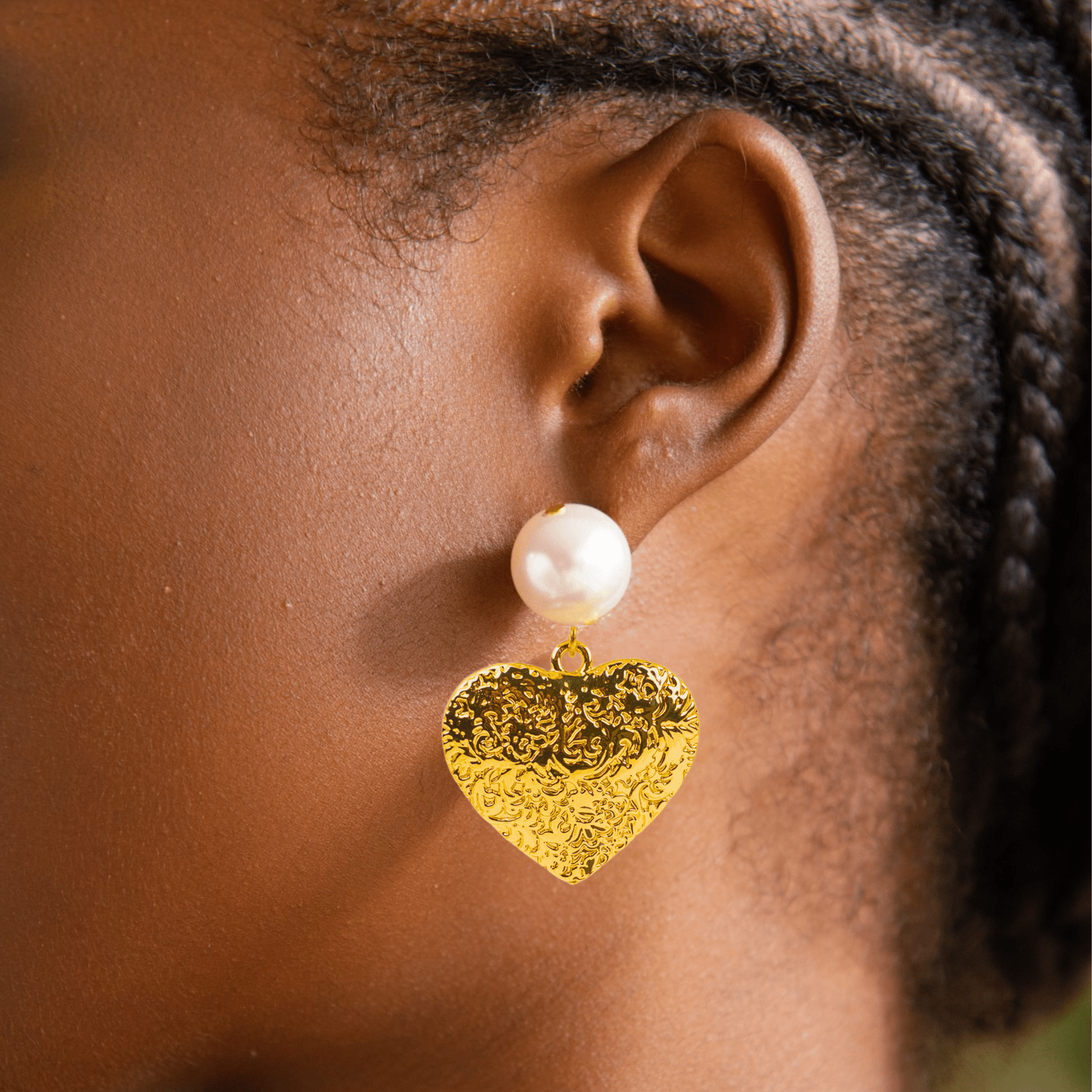 Amora Pearl Heart Dangles Ivory Gold