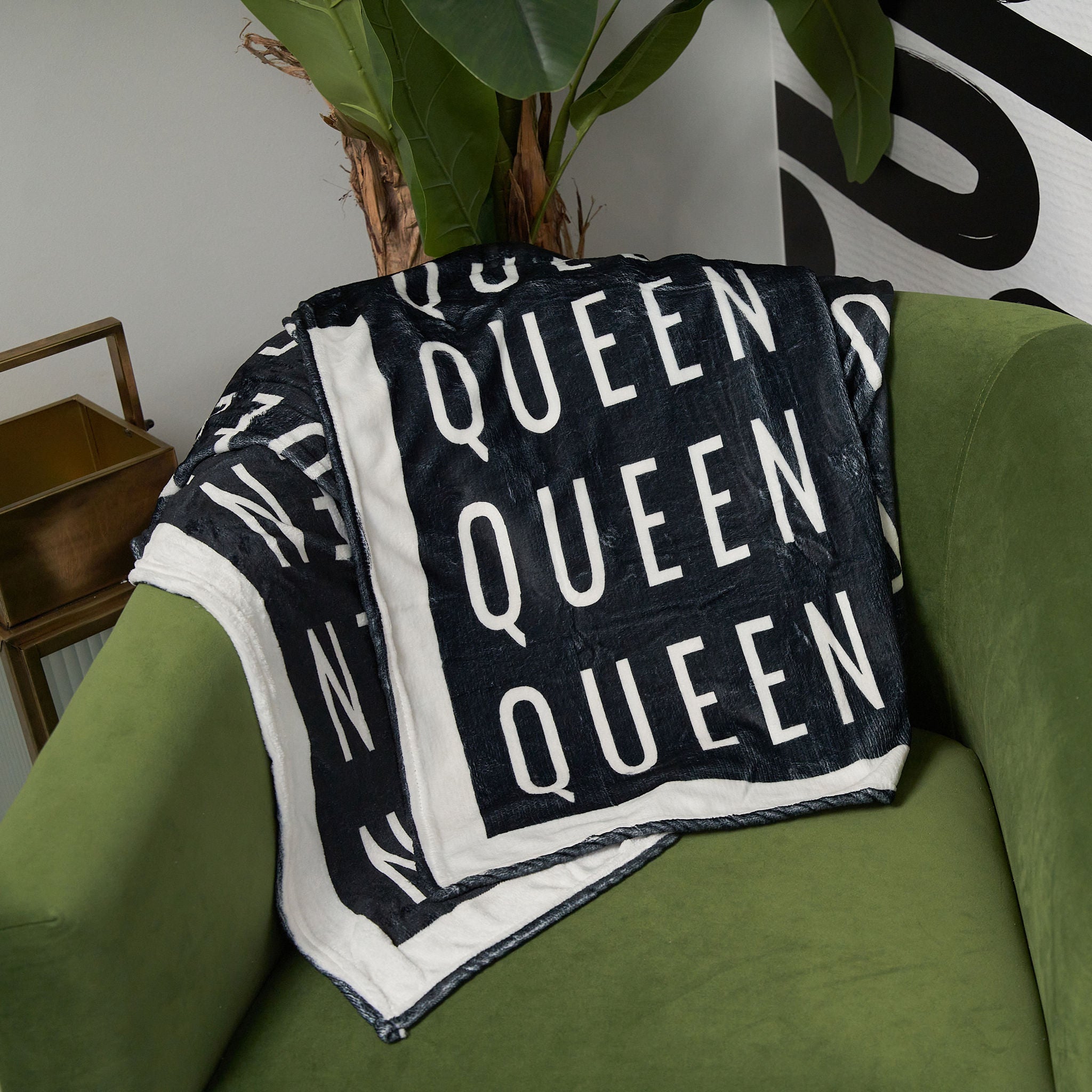 Fleece Blanket - Queen | Free Gift With $199+ Purchase - Sassy Jones