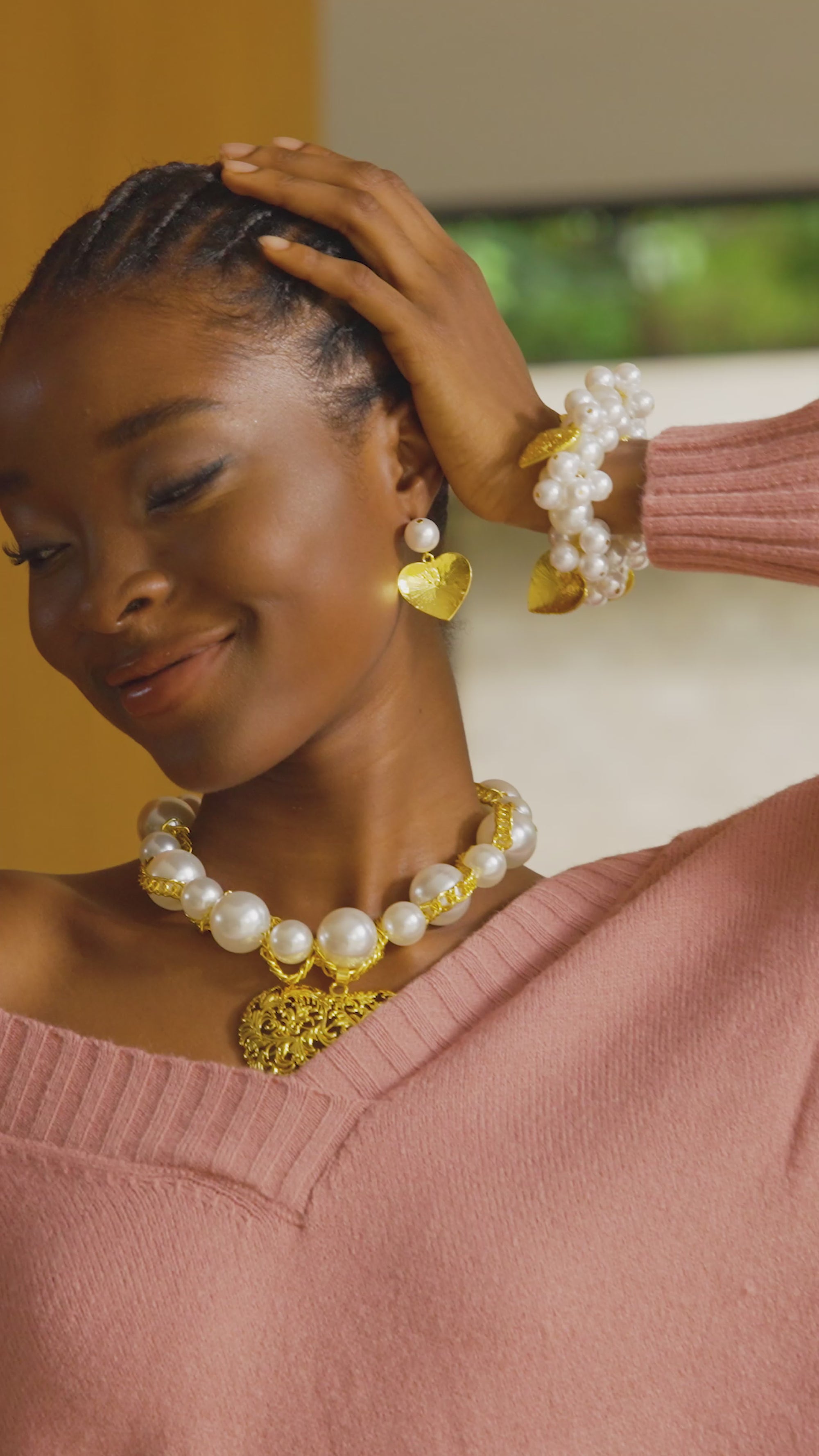 Amora Chunky Pearl Heart Stretch Bracelet, pearl and gold stretch bracelet, oversized pearl bracelet, chunky pearl heart jewelry, gold heart charm bracelet, romantic pearl bracelet, bold pearl statement bracelet, stretch pearl bangle, luxury pearl and gold bracelet, Sassy Jones pearl bracelet