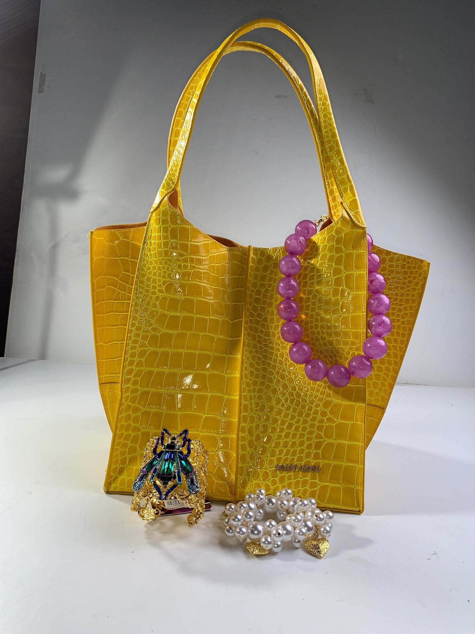 Spring Into May Sample Sale: 19,, Sassy Jones,