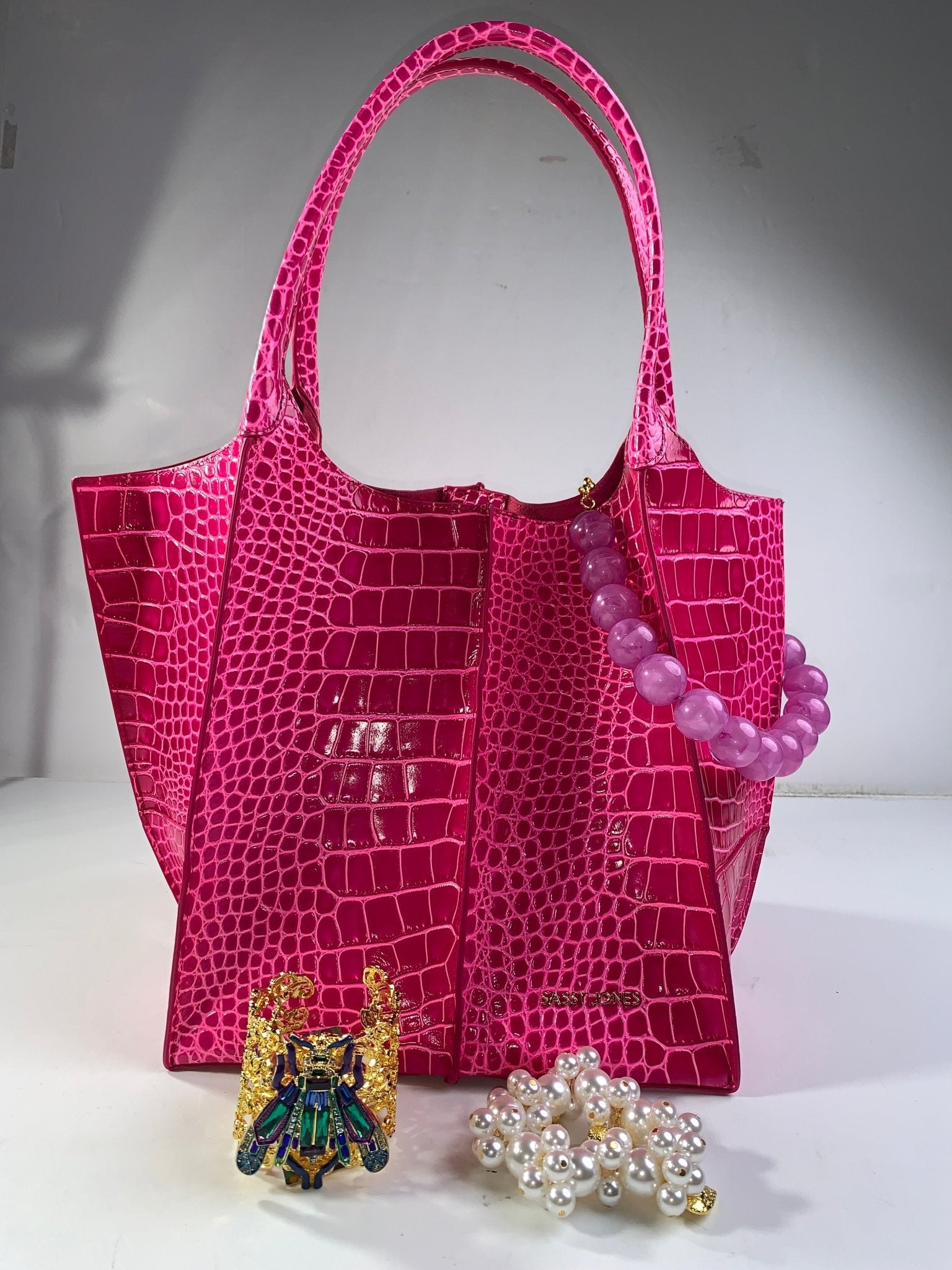 Spring Into May Sample Sale: 20,, Sassy Jones,