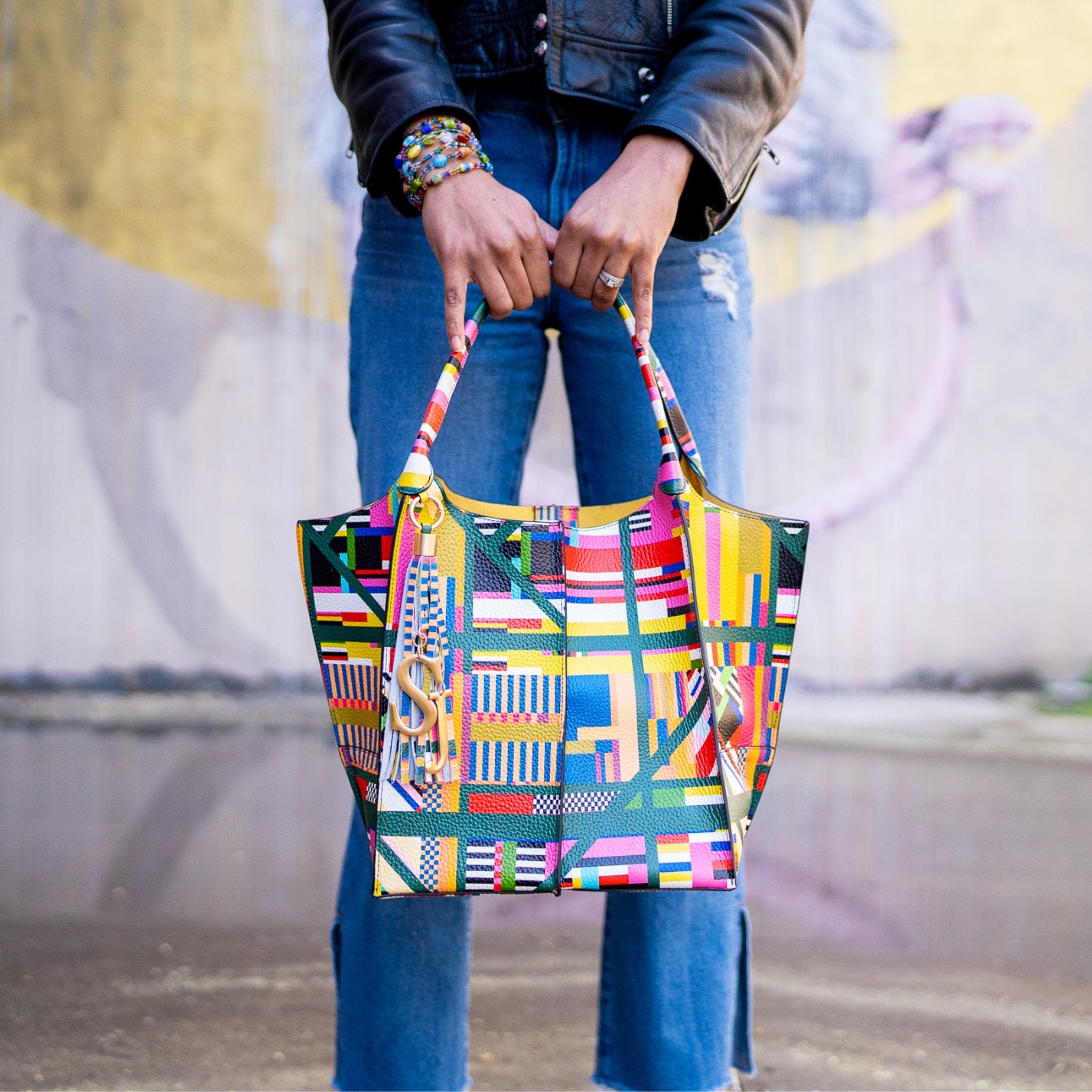 Ava Everything Large Tote - Multi Abstract - Sassy Jones, pebble leather, everyday handbag, everyday tote, abstract print