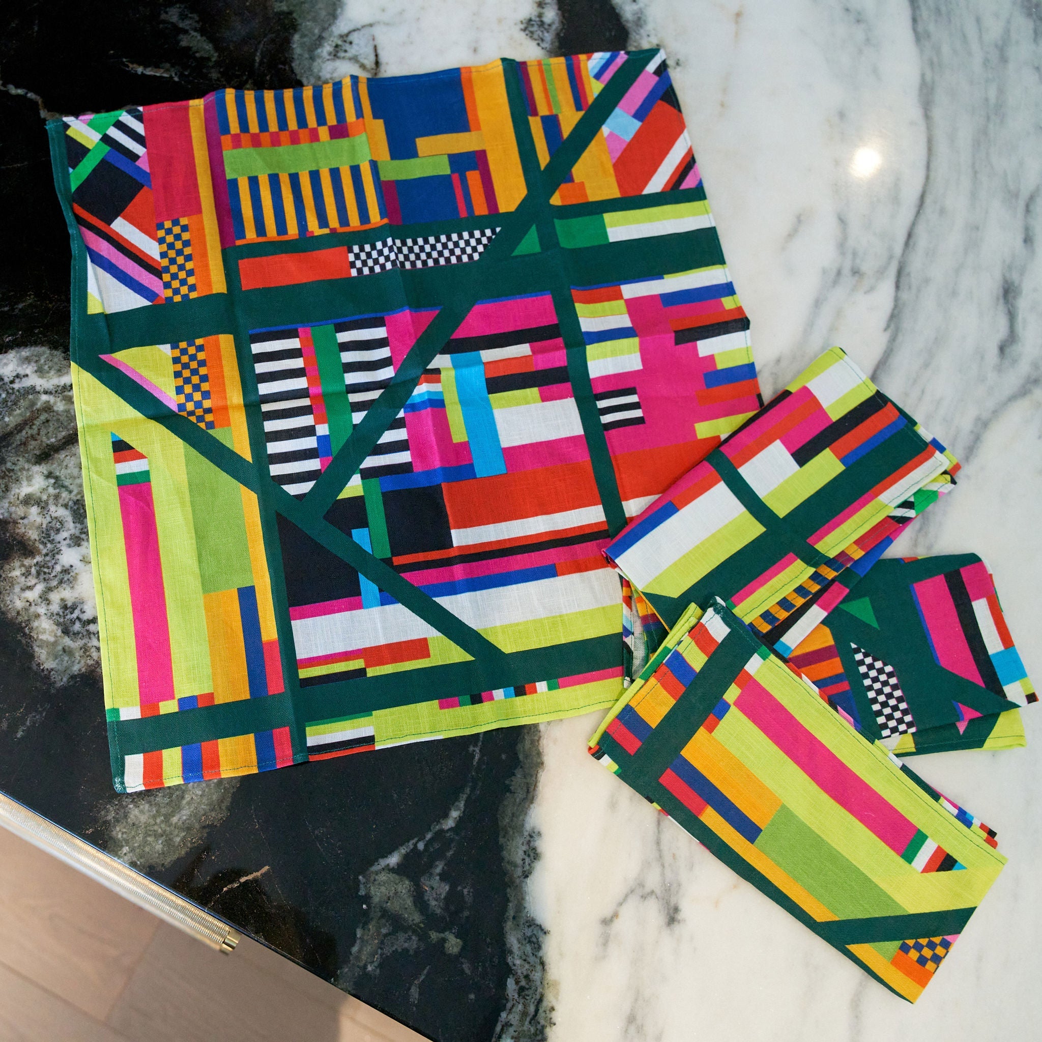 Mzuri Linen Napkin Set of 4 - Abstract - Sassy Jones